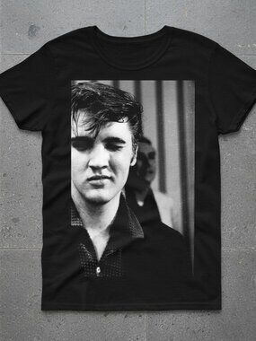 Vintage Rock Icon Portrait Graphic T-Shirt Black | Classic Retro Music Legend